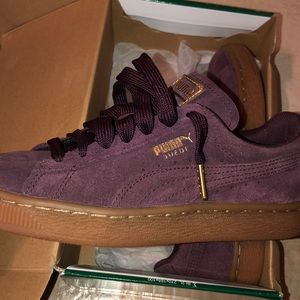 Brand new Classic Suede Women’s Puma Sneakers.